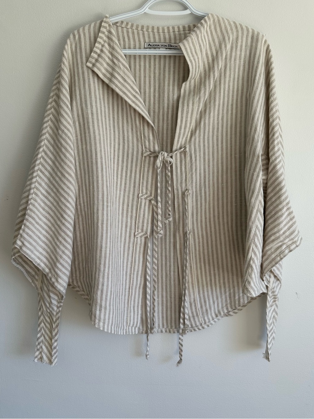 NWOT Alexia Von Beck 100% Linen Beige Stripe Tie-Front Tunic Top Size Large